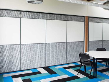 Unifold Holdings supplied and installed an acoustic operable wall at Insearch UTS