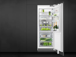 Integrated column refrigerator