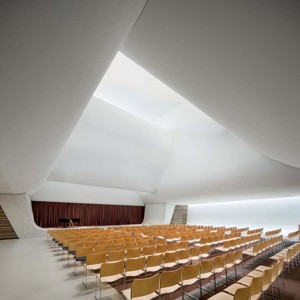 Natural light floods Sydney church by FJMT to create cloud like atmosphere 